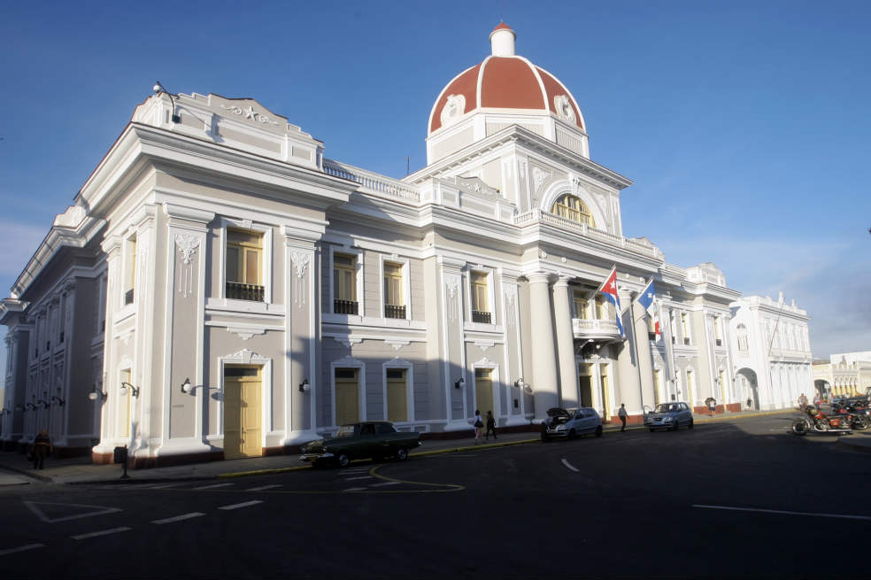 Cuba singular y auténtica