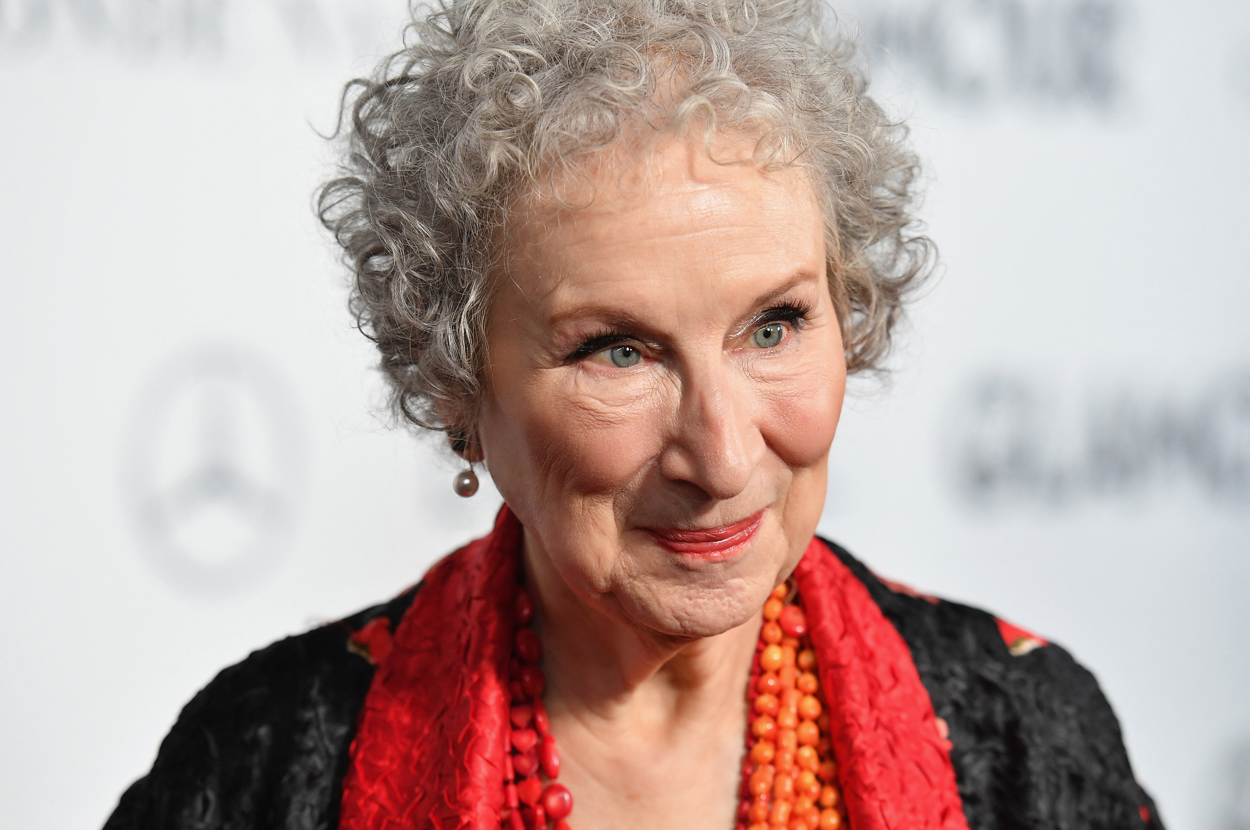 Margaret Atwood vuelve a la TV con “Los testamentos”, la secuela de “El cuento de la criada”