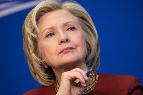 Publican nueva tanda de correos de Hillary Clinton