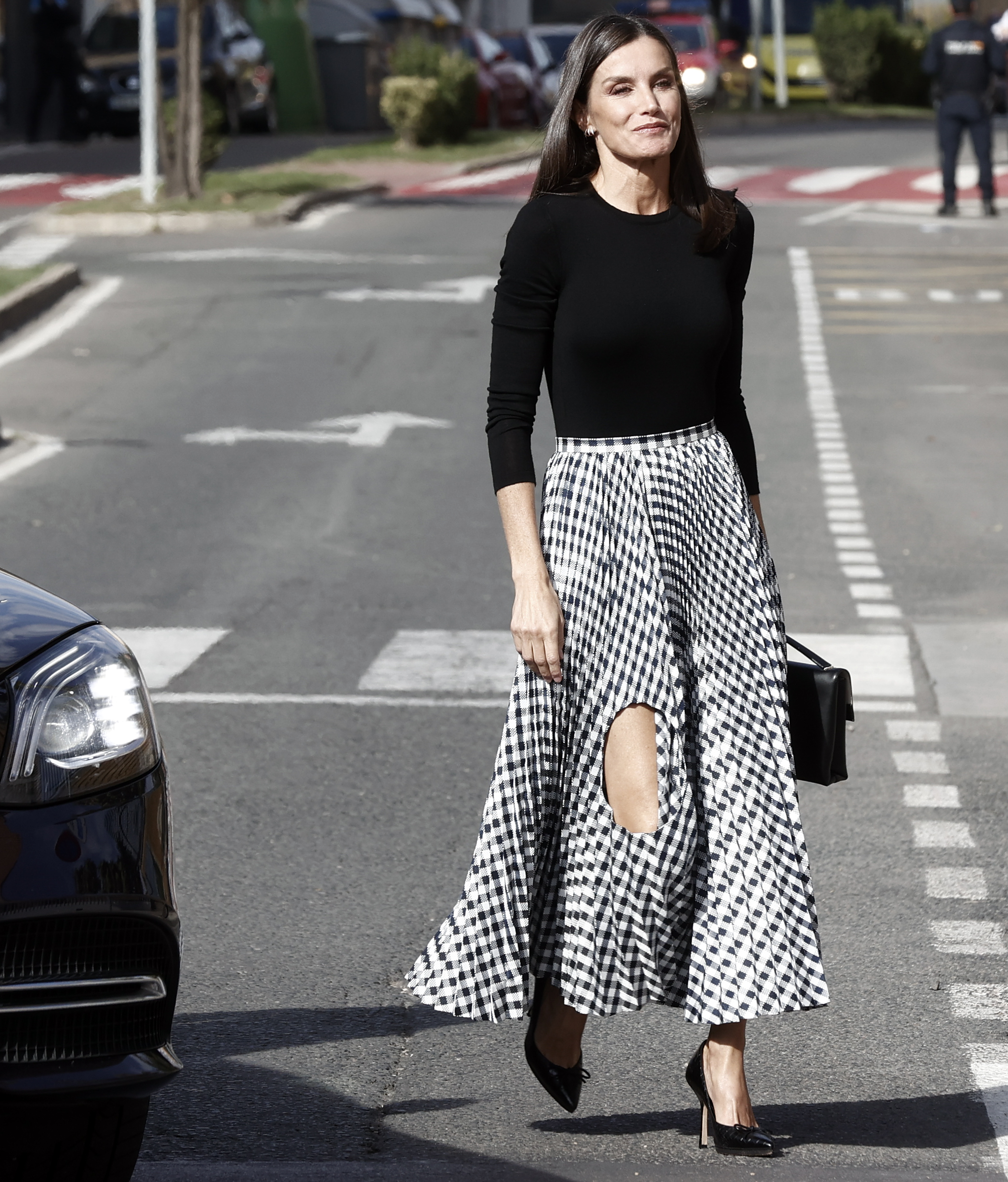 TUDELA, 02/11/2022.- La reina Letizia asuste a un homenaje a Pilar Miró, este miércoles, en el marco de la celebración del festival Ópera Prima de Tudela. EFE/ Jesús Diges