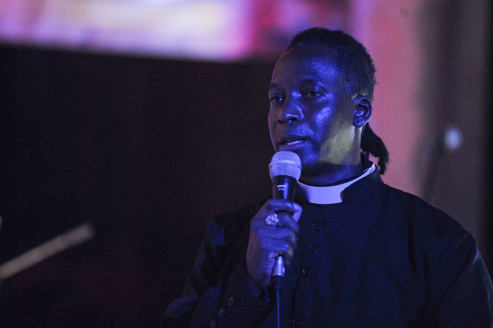 Padre de la Catedral de San Andrés de Tumaco.