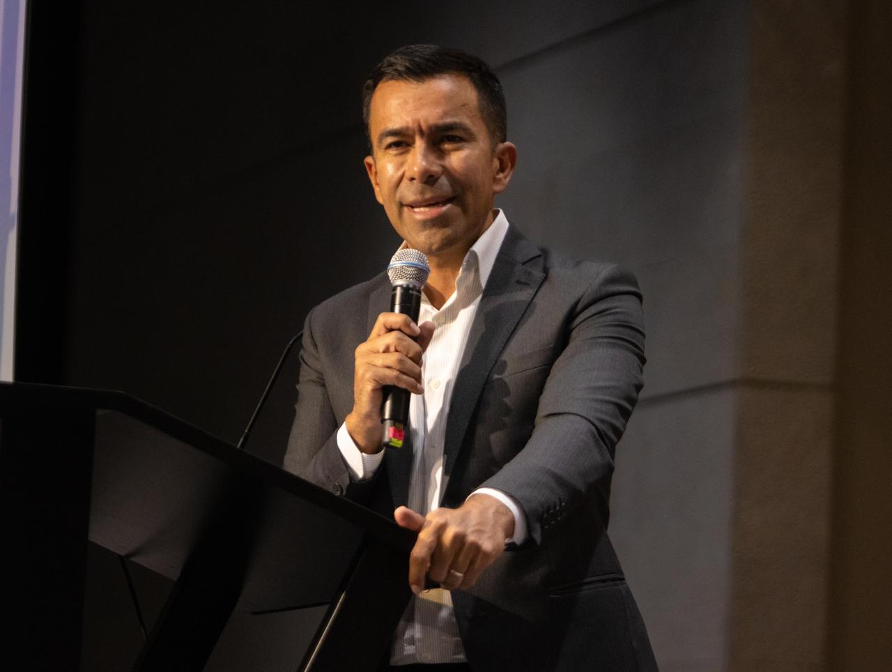 “Tenemos la oportunidad de escuchar las voces de miles de jóvenes”: Jorge Rey