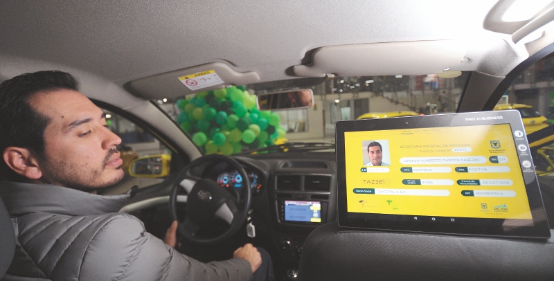 Reparos de la SIC a «taxis inteligentes» aumentan dudas sobre fin de los taxímetros