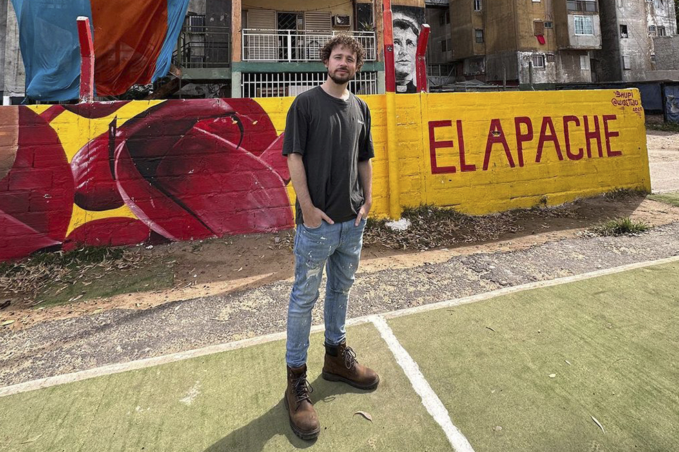Luisito Comunica fue golpeado por vendedor ambulante “Todo por no comprarle”