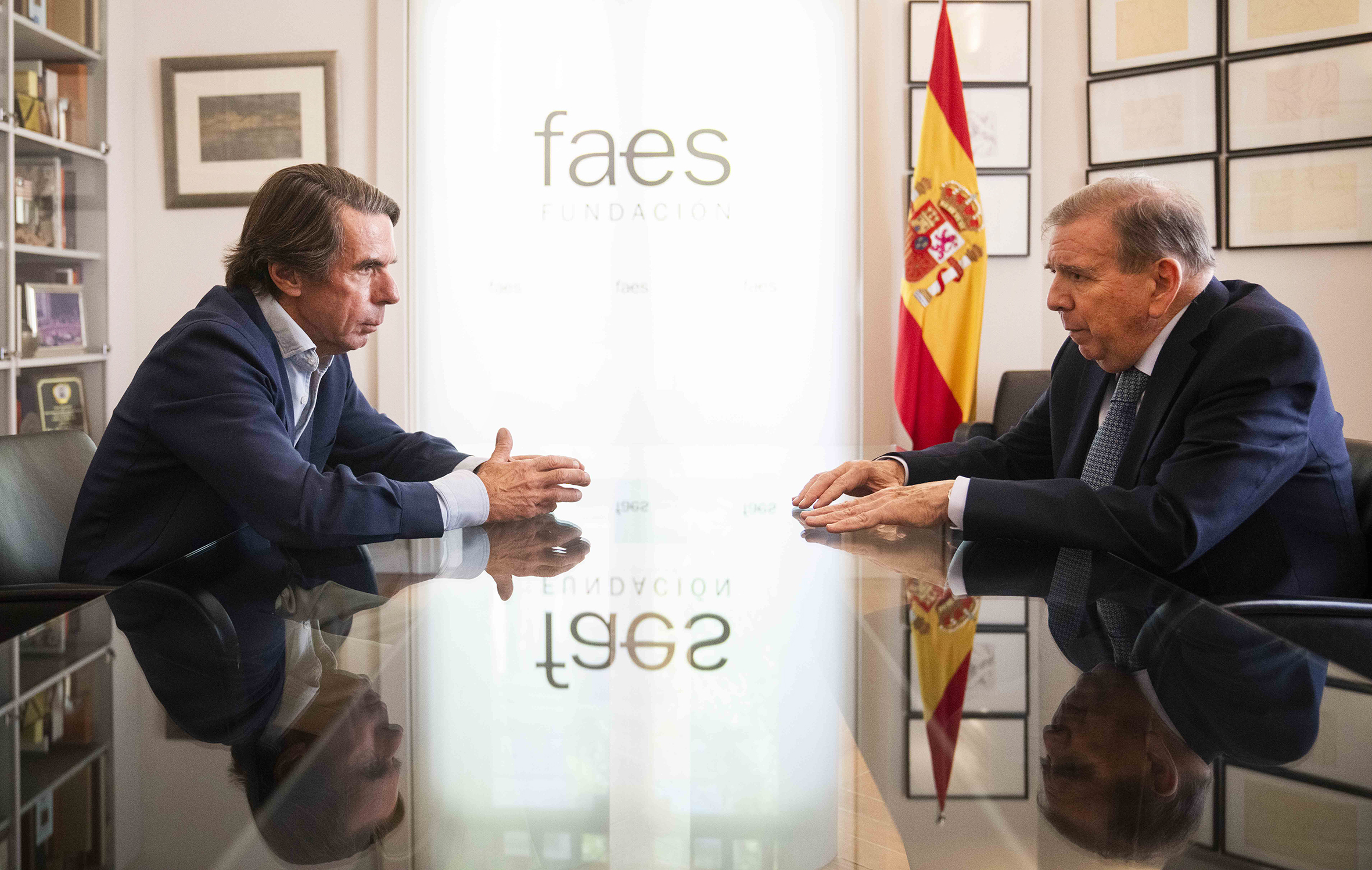 Sigue la agenda de Edmundo González en España con reuniones con Aznar y Feijóo