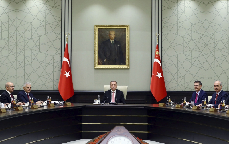 Turquía: purgas, despidos y acusaciones