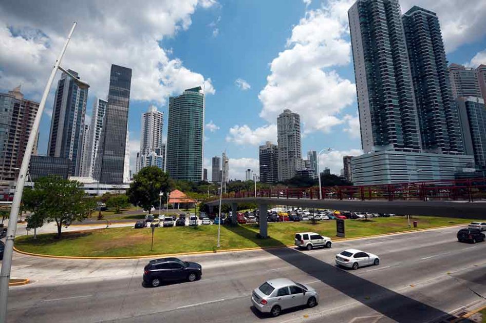 Panamá monta ofensiva para defender su sistema financiero de ataques «injustos»