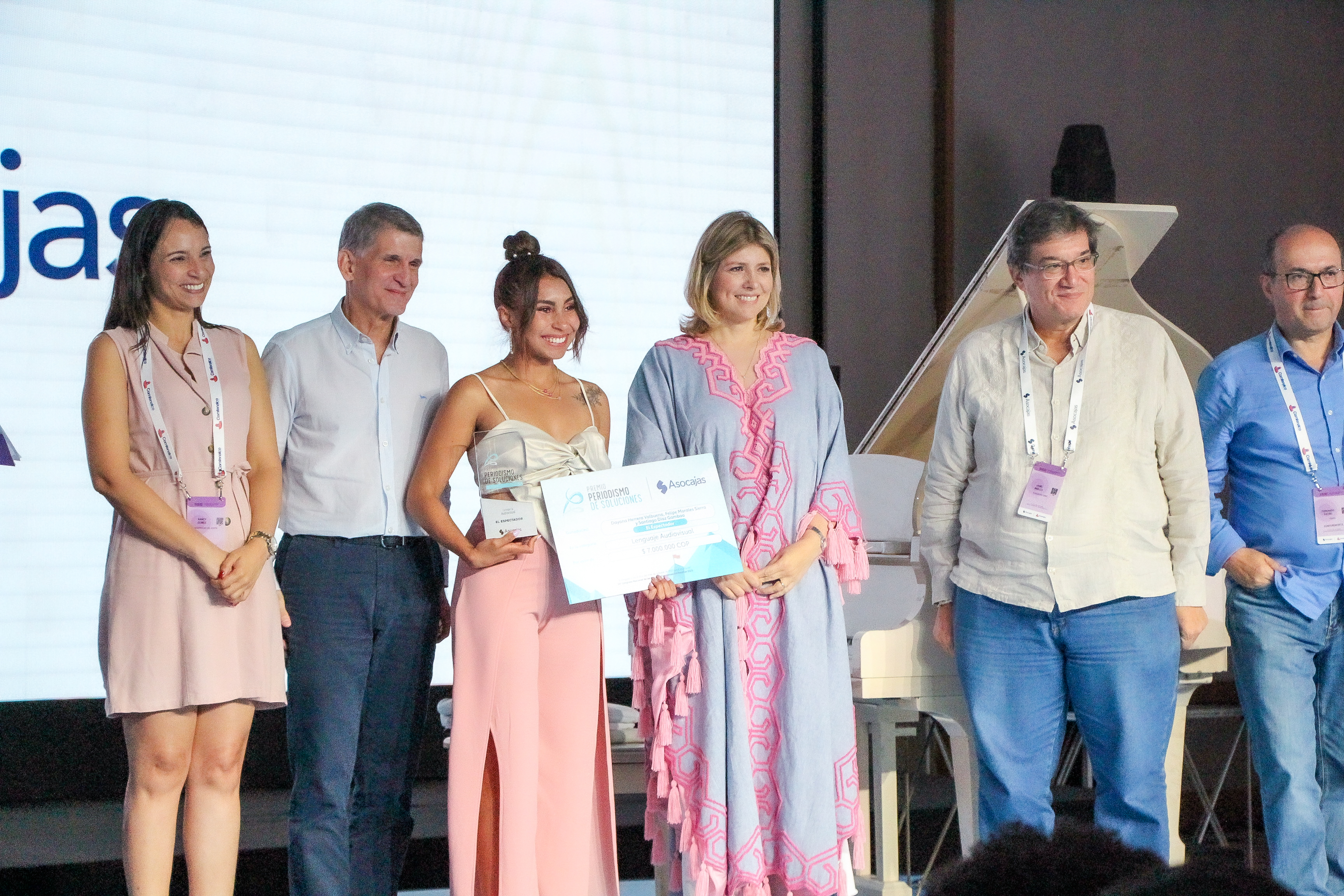 Periodistas de El Espectador ganan Premio al Periodismo de Soluciones