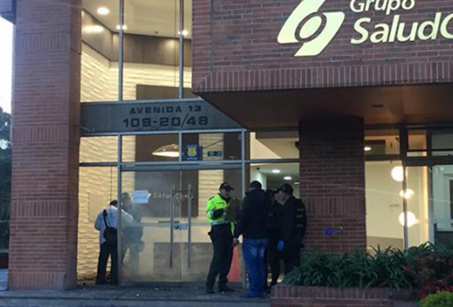 Estalla artefacto explosivo en sede de Saludcoop al norte de Bogotá