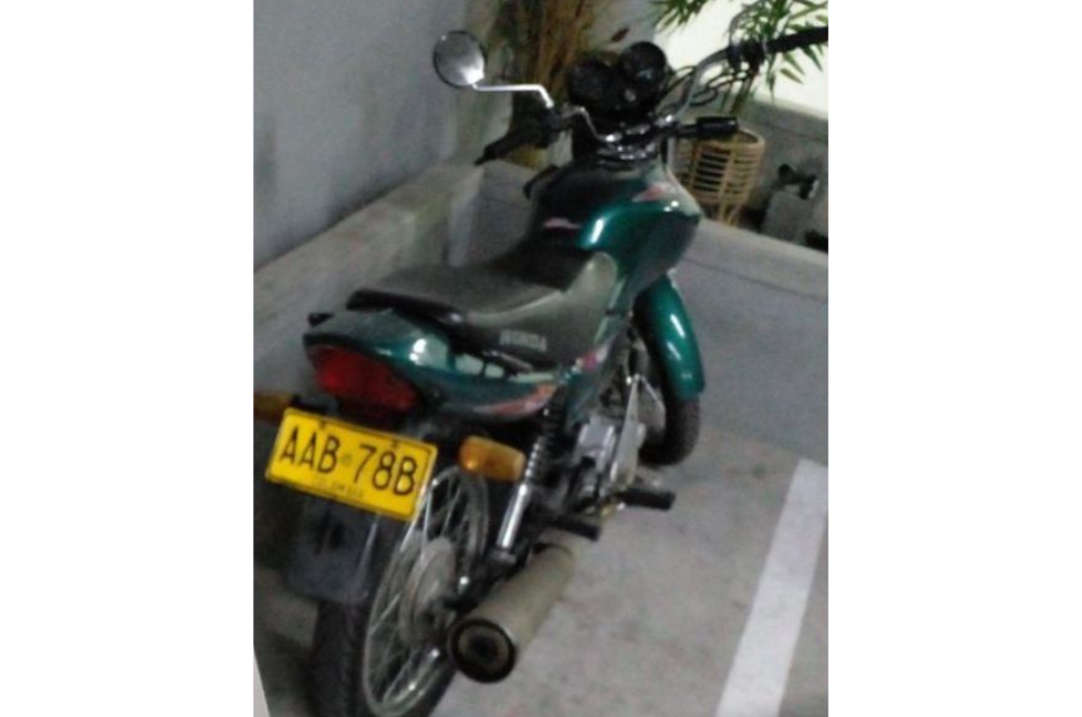Jaime se movilizaba en una moto marca Honda de placas AAB78B.