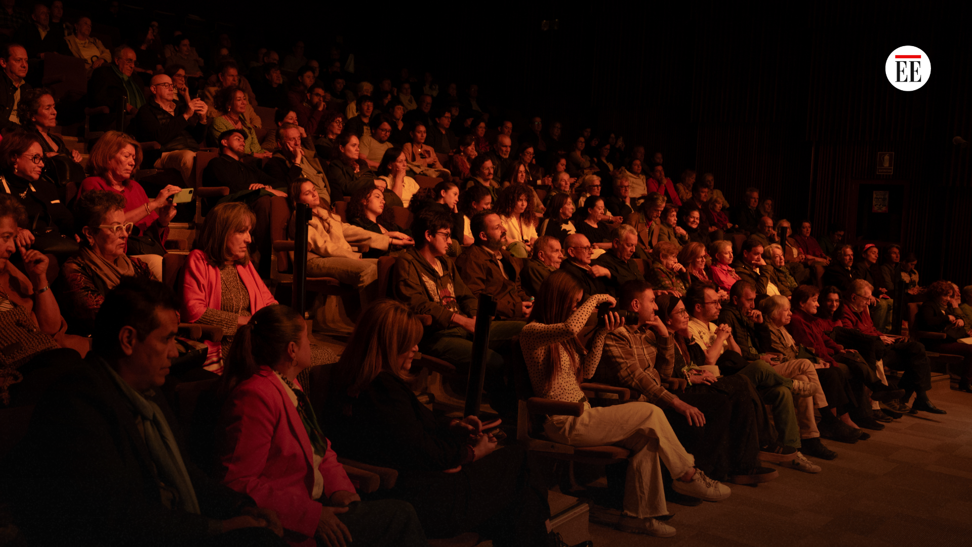 Asistentes a la premiere del largometraje de Catalina Santamaría.
