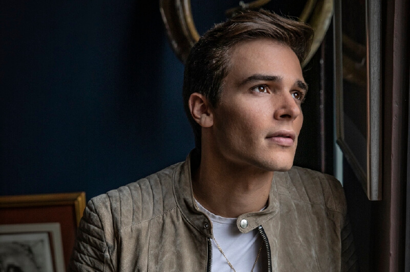 Alejandro Santamaría, un nuevo ángulo del pop