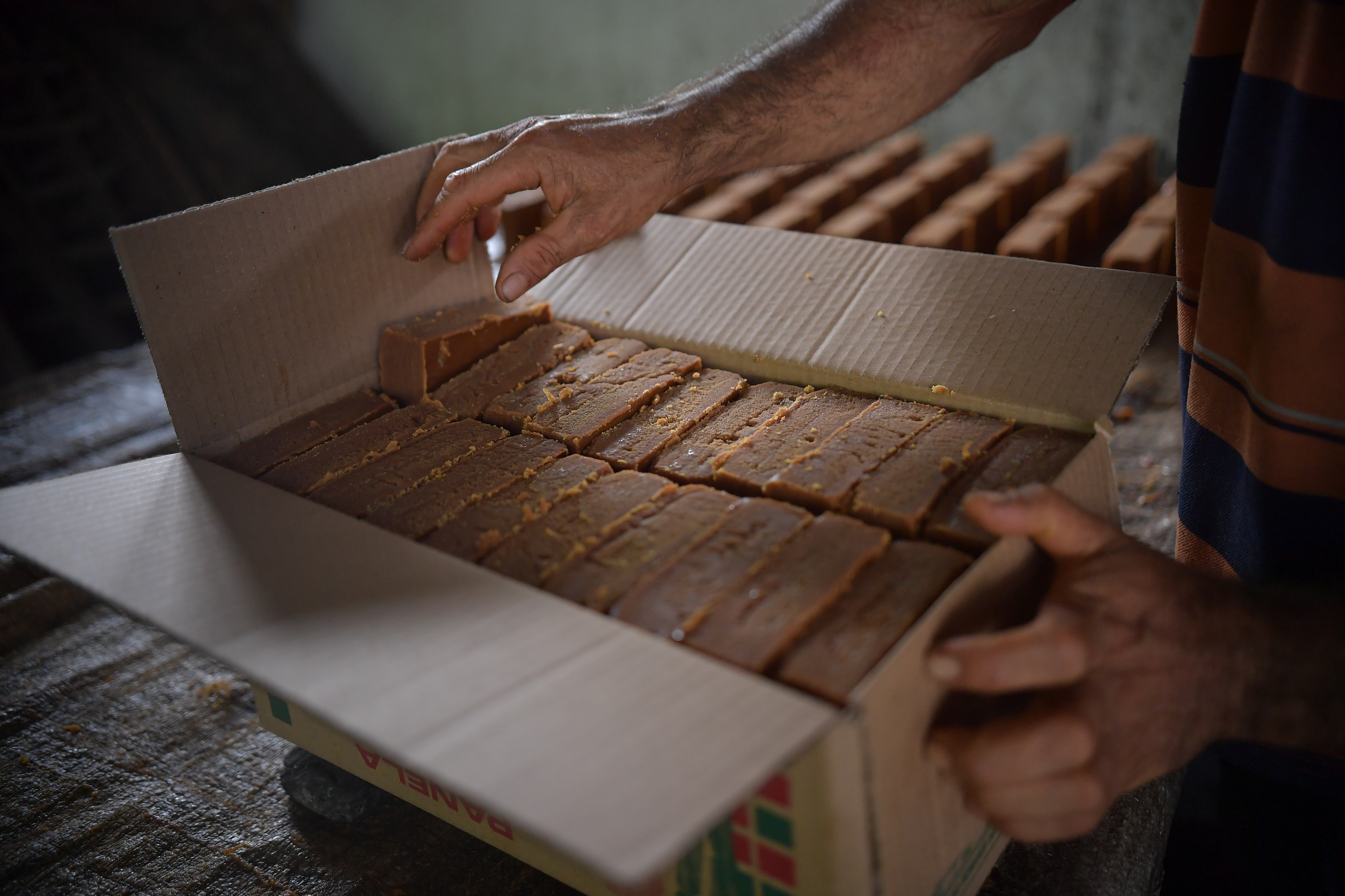 Paneleros piden que no se promocionen productos que contienen panela como panela