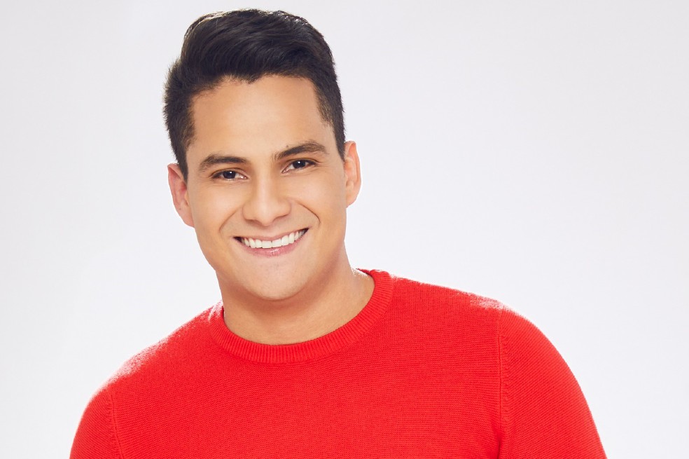  Samuel Pérez se formó en la escuela del “Turco” Gil y dice que se apasiona más con la vida de los compositores que con la de los cantantes.  / Cortesía
