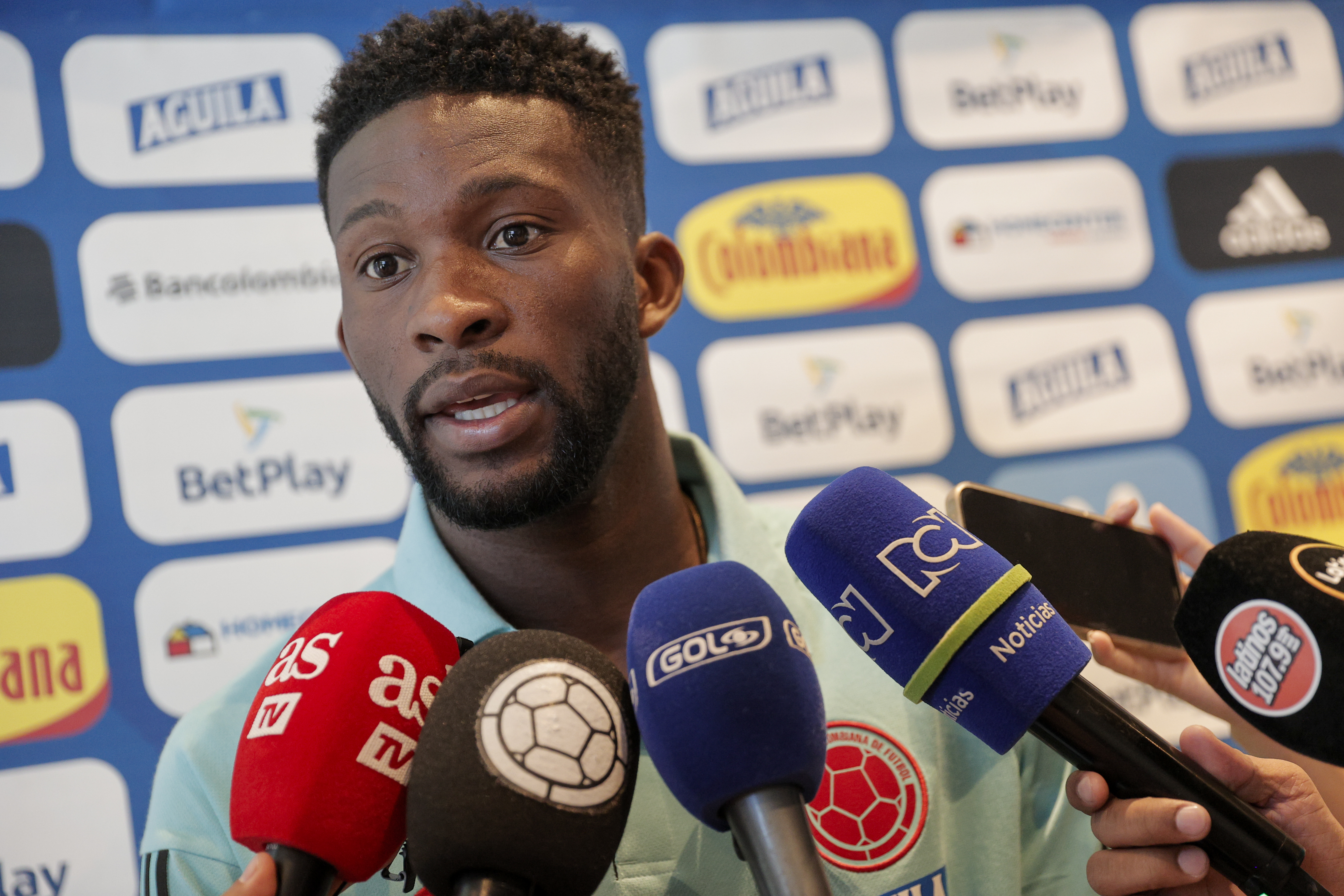 Jefferson Lerma, sobre el juego contra Chile: “venimos con la ilusión de ganar”