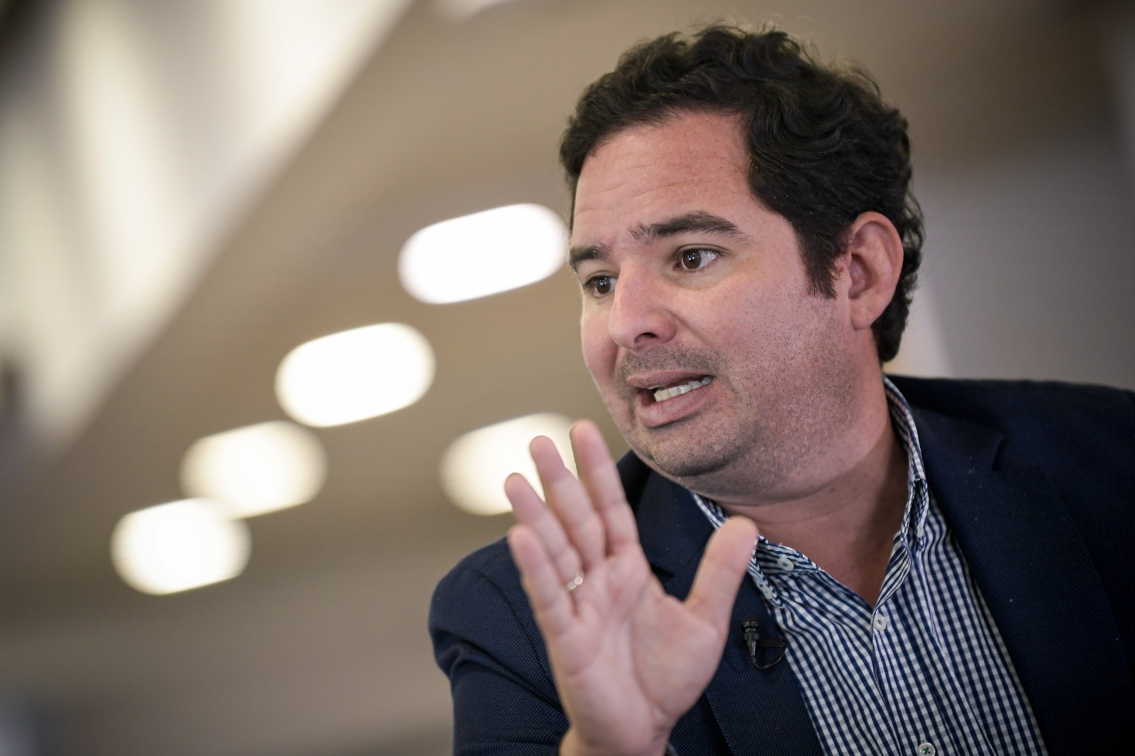 “Petro está jugando contra Colombia”: Meisel ante postura de Gobierno en caso Venezuela