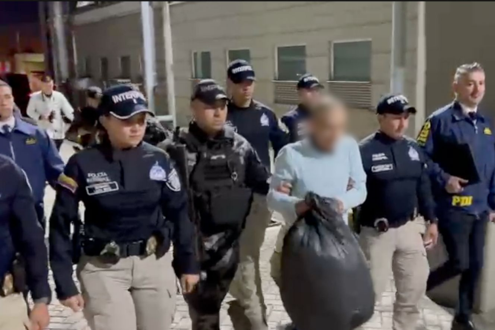 Colombia extraditó a Chile a alias “Gocho”, señalado por el crimen del militar Ronald Ojeda