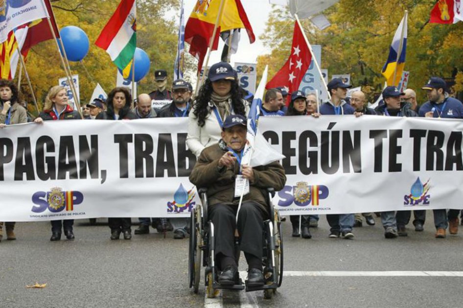 Más de 5.000 policías se manifiestan en Madrid contra la austeridad