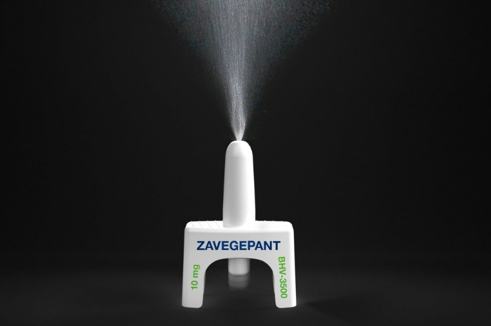 FDA aprueba nuevo aerosol nasal para tratar las migrañas en adultos