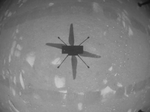 Histórico: helicóptero Ingenuity de la Nasa vuela por primera vez en Marte