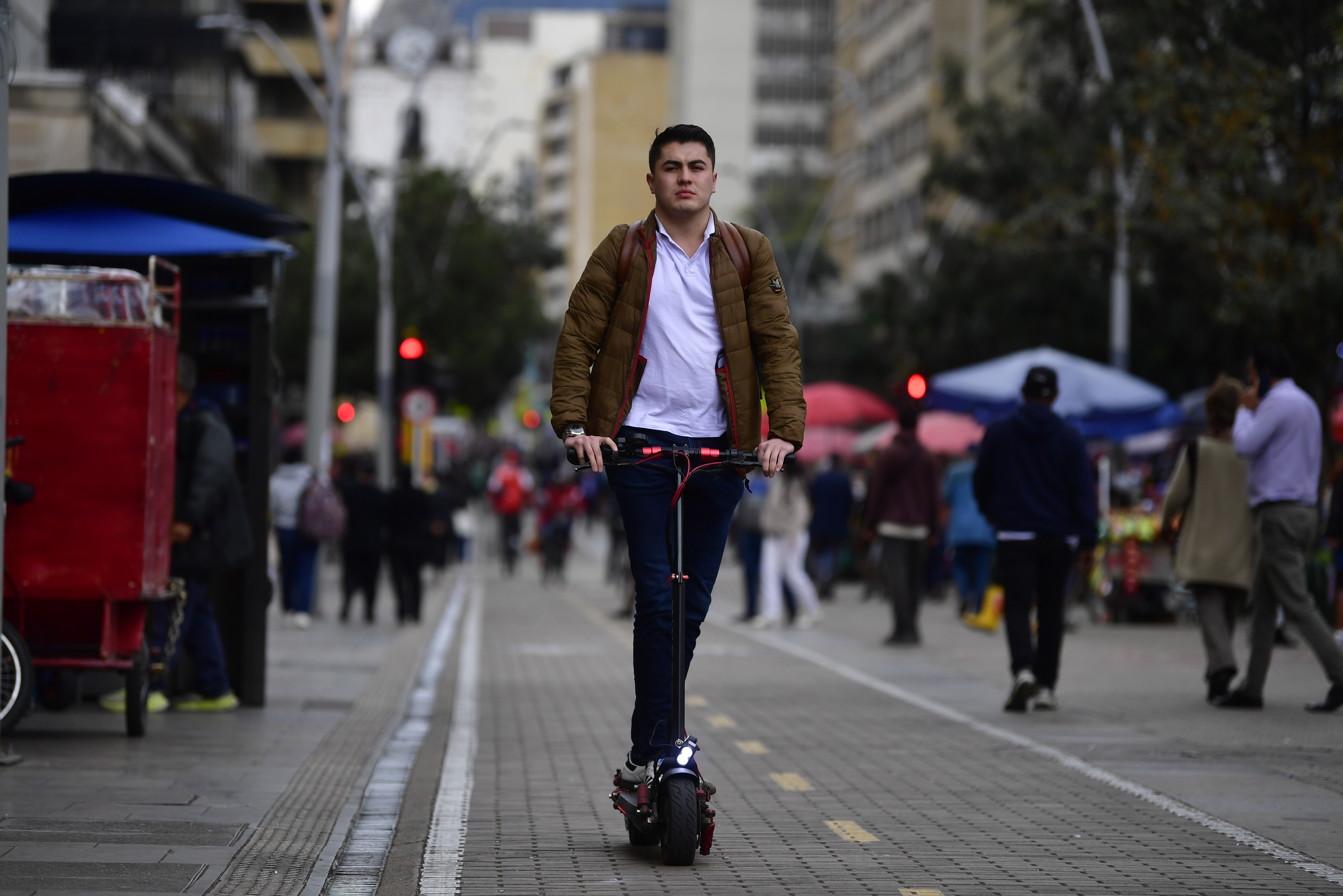 Colombia alista nuevas reglas para scooters y bicicletas eléctricas