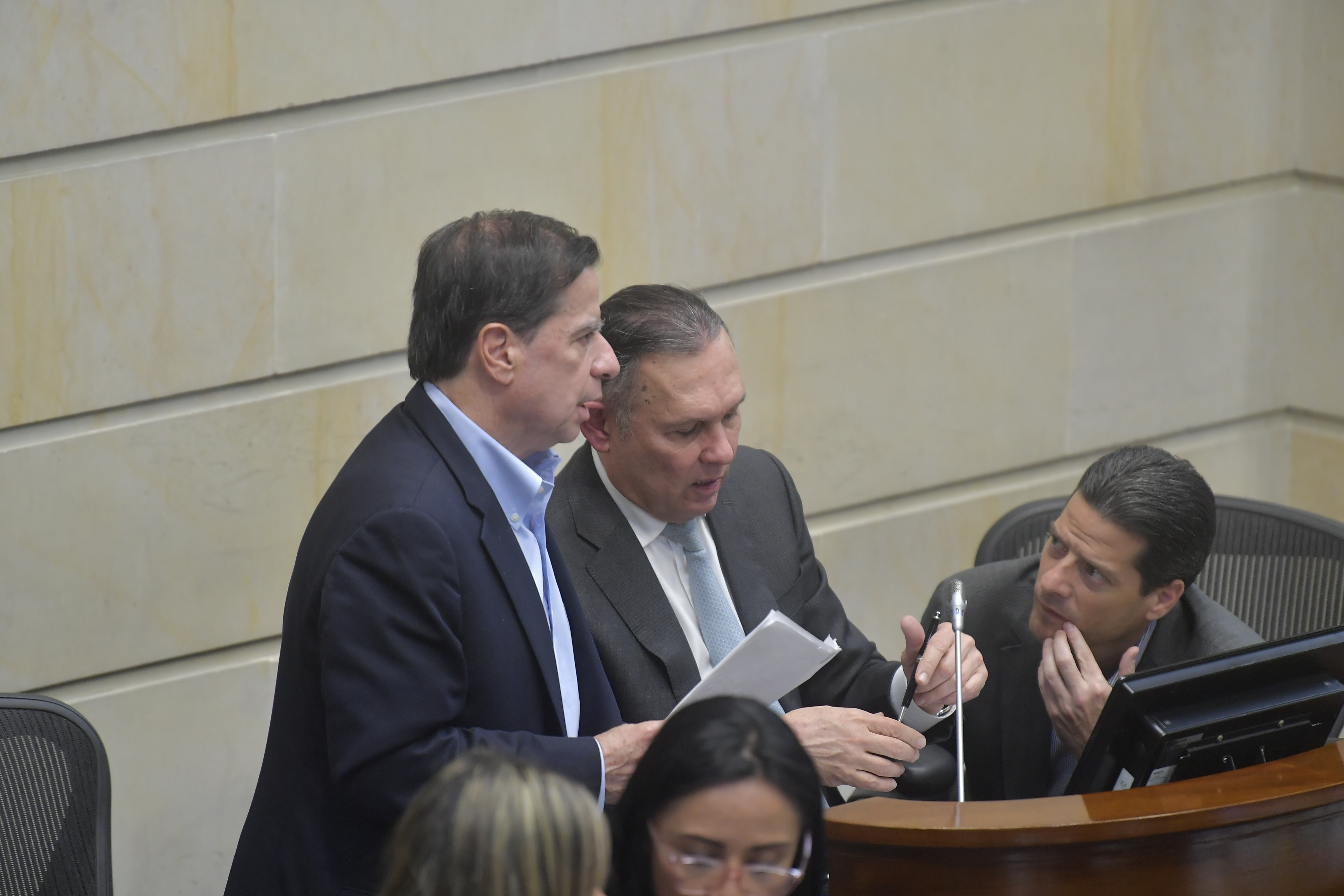 Gobierno ajustó su estrategia en el Congreso para destrabar la agenda oficialista