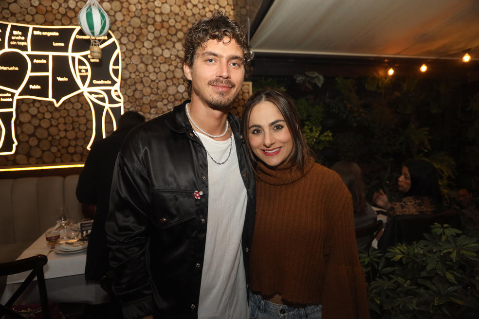 Sebastián Arias y Nara Gutierrez