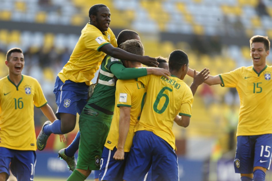 Brasil clasificó a cuartos del Mundial Sub-17 gracias a un penal agónico