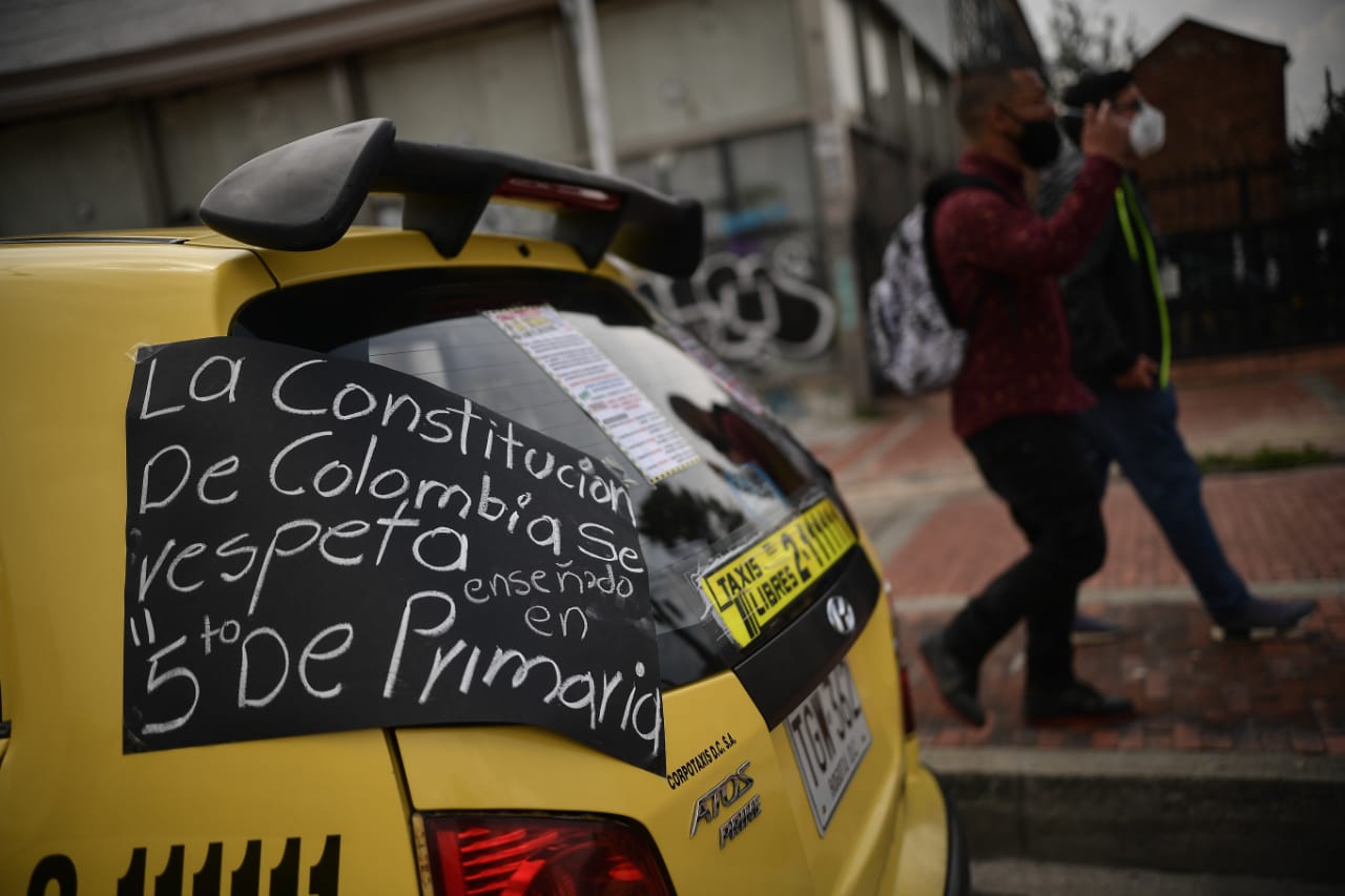 En fotos: así se desarrolló el paro de taxistas en Bogotá