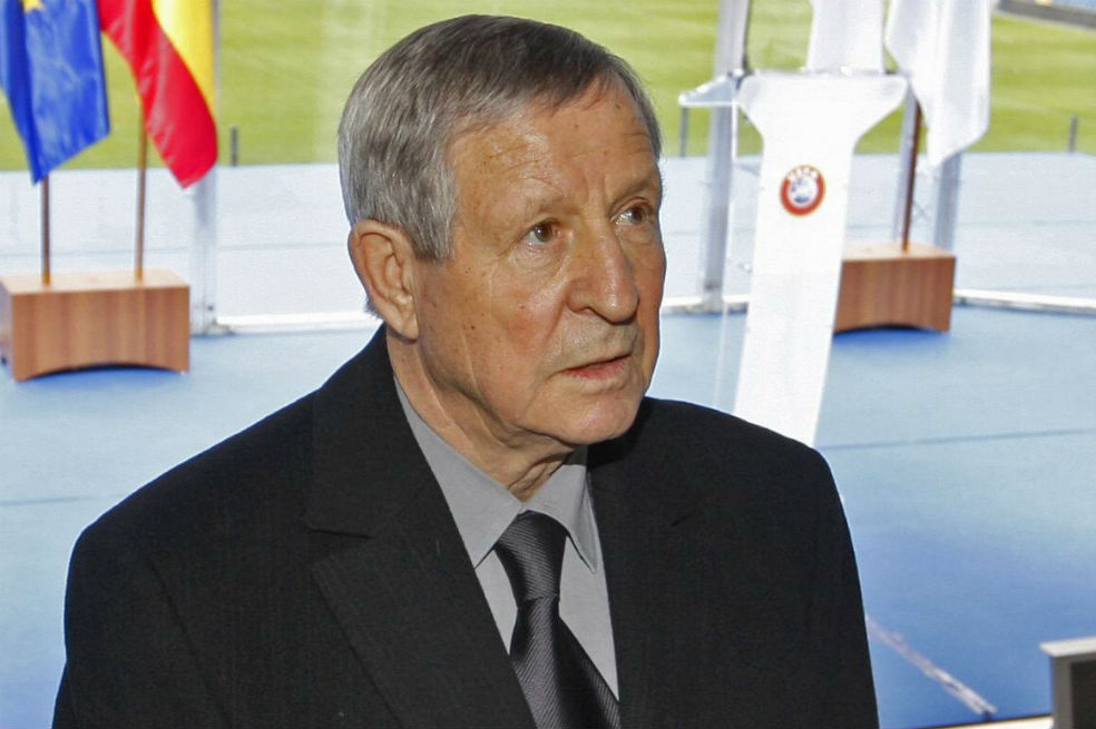 Raymond Kopa, leyenda del fútbol francés, falleció a los 85 años