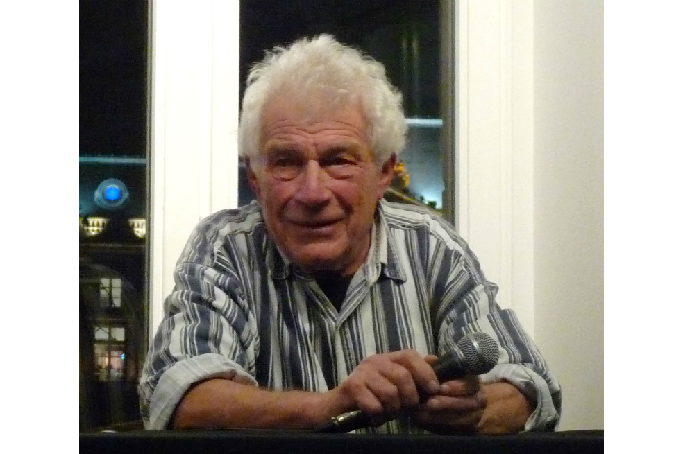 El mundo de la cultura vinculado a John Berger le rinde un cálido homenaje