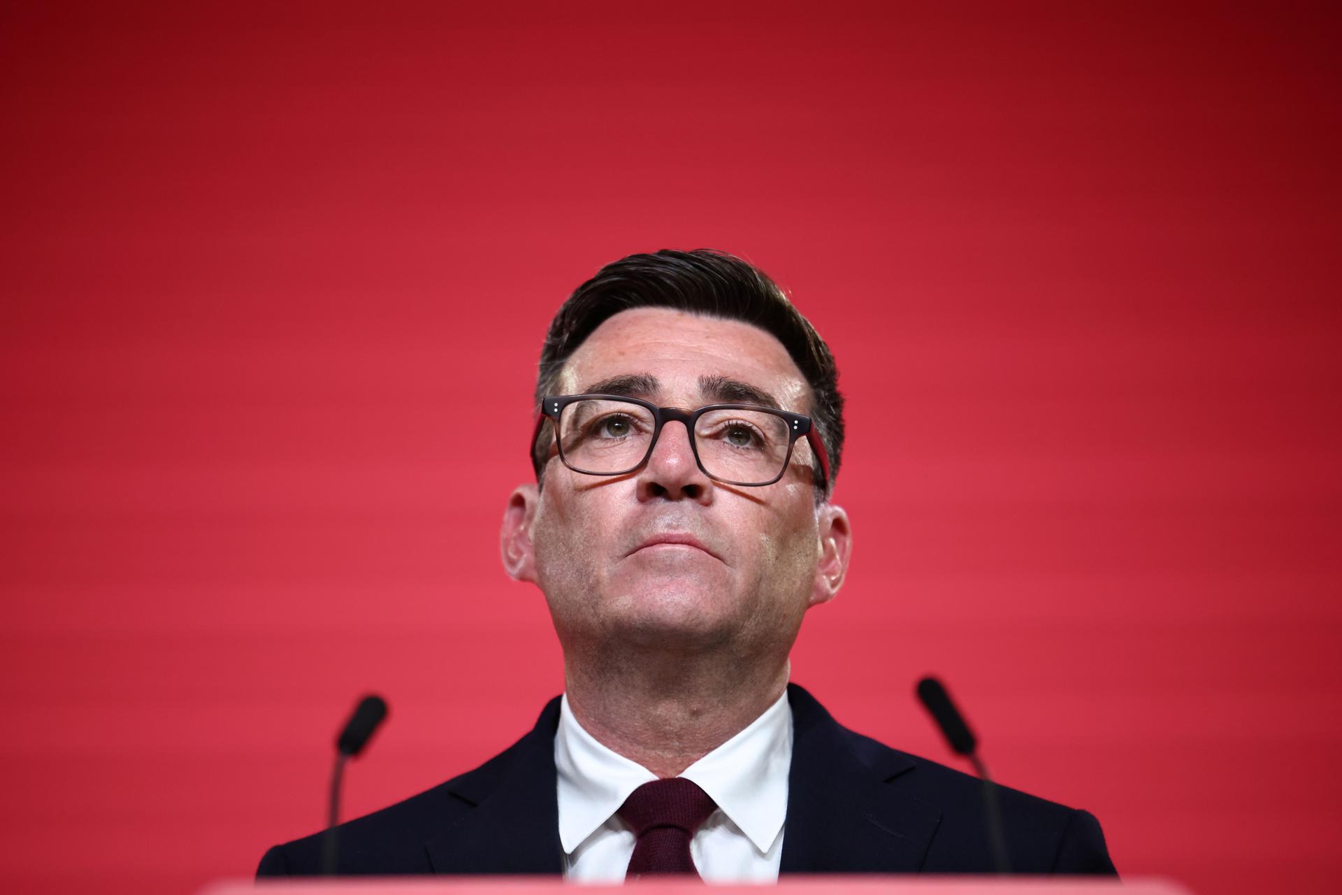 Filólogo, católico, futbolero: Andy Burnham, el laborista que será primer ministro británico