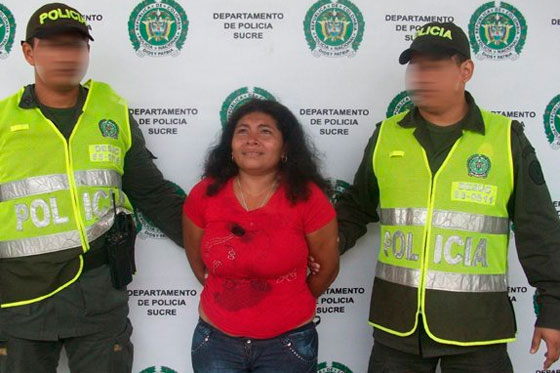 Mujer hirió gravemente a bebé pensando que era el demonio