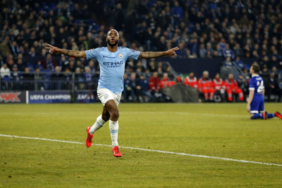 Sufriendo como pocas veces, Manchester City venció al Schalke