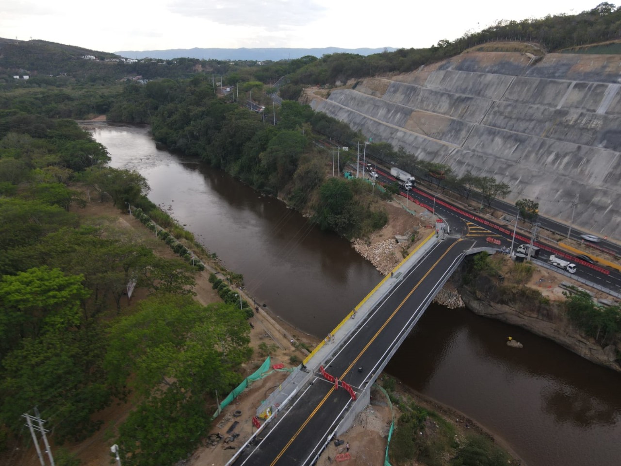 Entra en operación el nuevo puente de Tolemaida en la vía Bogotá-Girardot