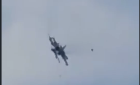 Dos aviones de combate se estrellan durante una exhibición aérea en Estados Unidos