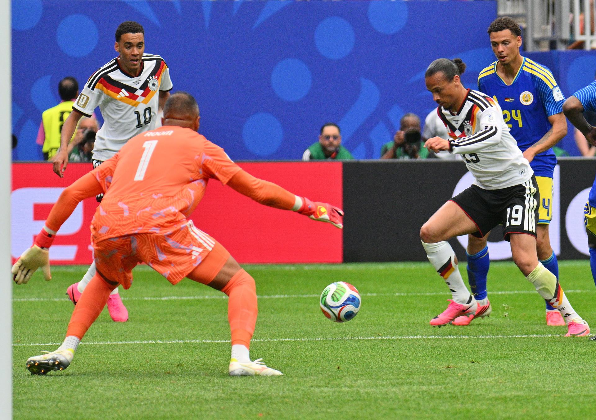 HOUSTON (United States), 14/06/2026.- Leroy Sane of Germany (2R) in action during the FIFA World Cup 2026 group stage match Germany against Curacao, in Houston, USA, 14 June 2026. (Alemania) EFE/EPA/SAM WASSON