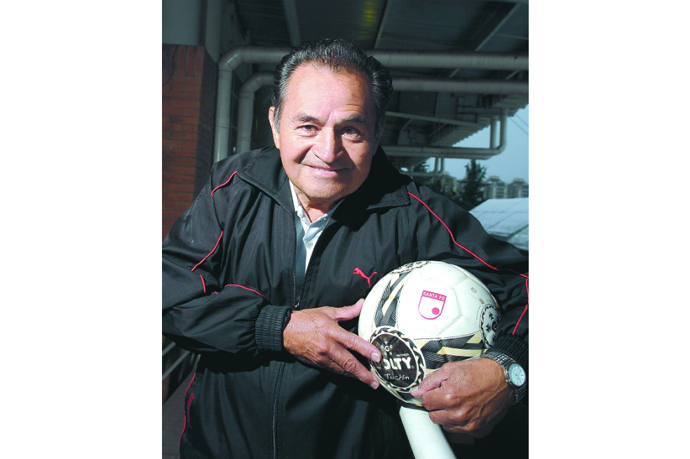 Alfonso Cañón y los campeones con América y Santa Fe