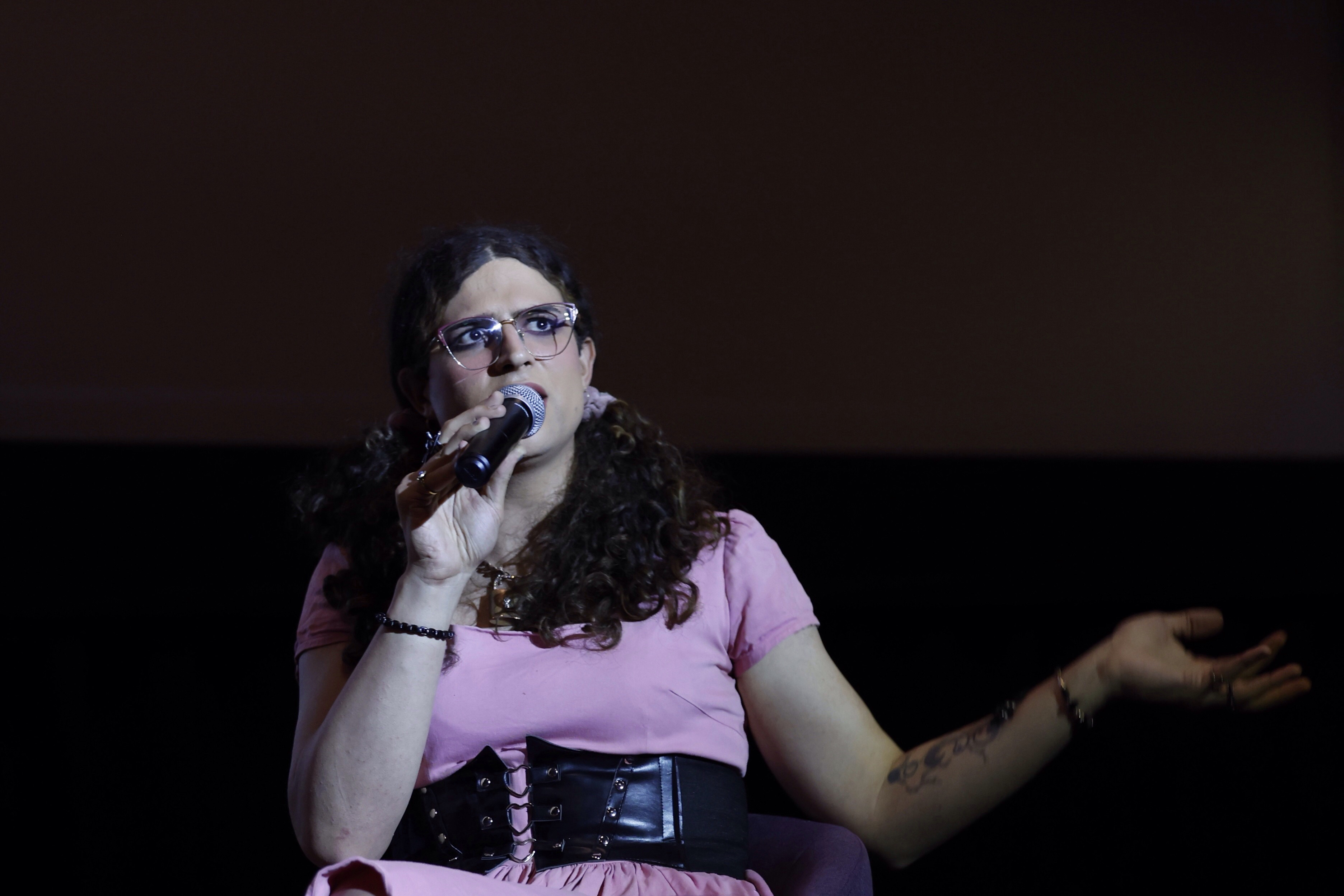 Cineasta critica la banalización de la identidad trans, más allá de ‘Emilia Pérez’