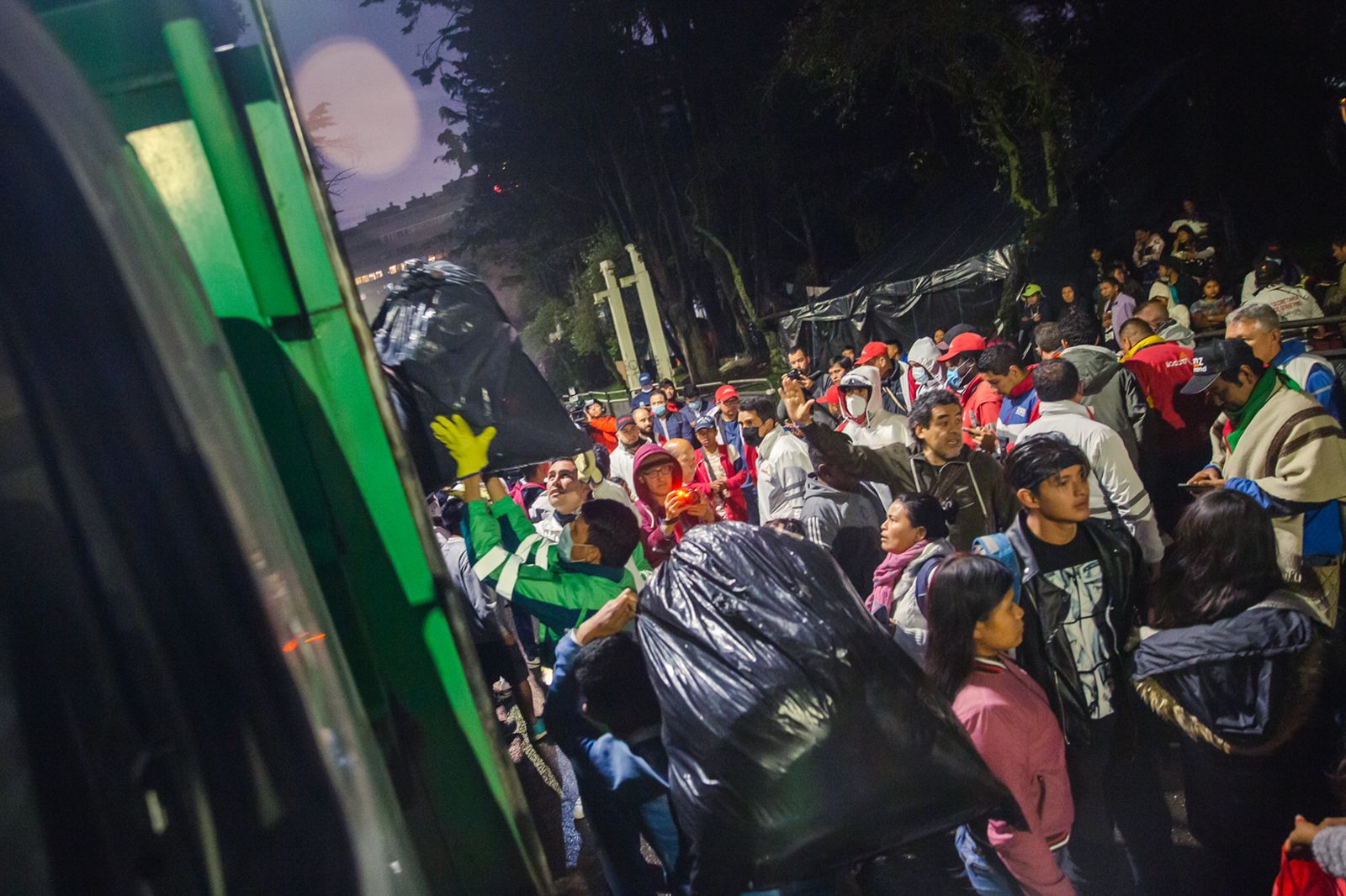 Varios miembros de la comunidad emberá se niegan a desalojar el Parque Nacional