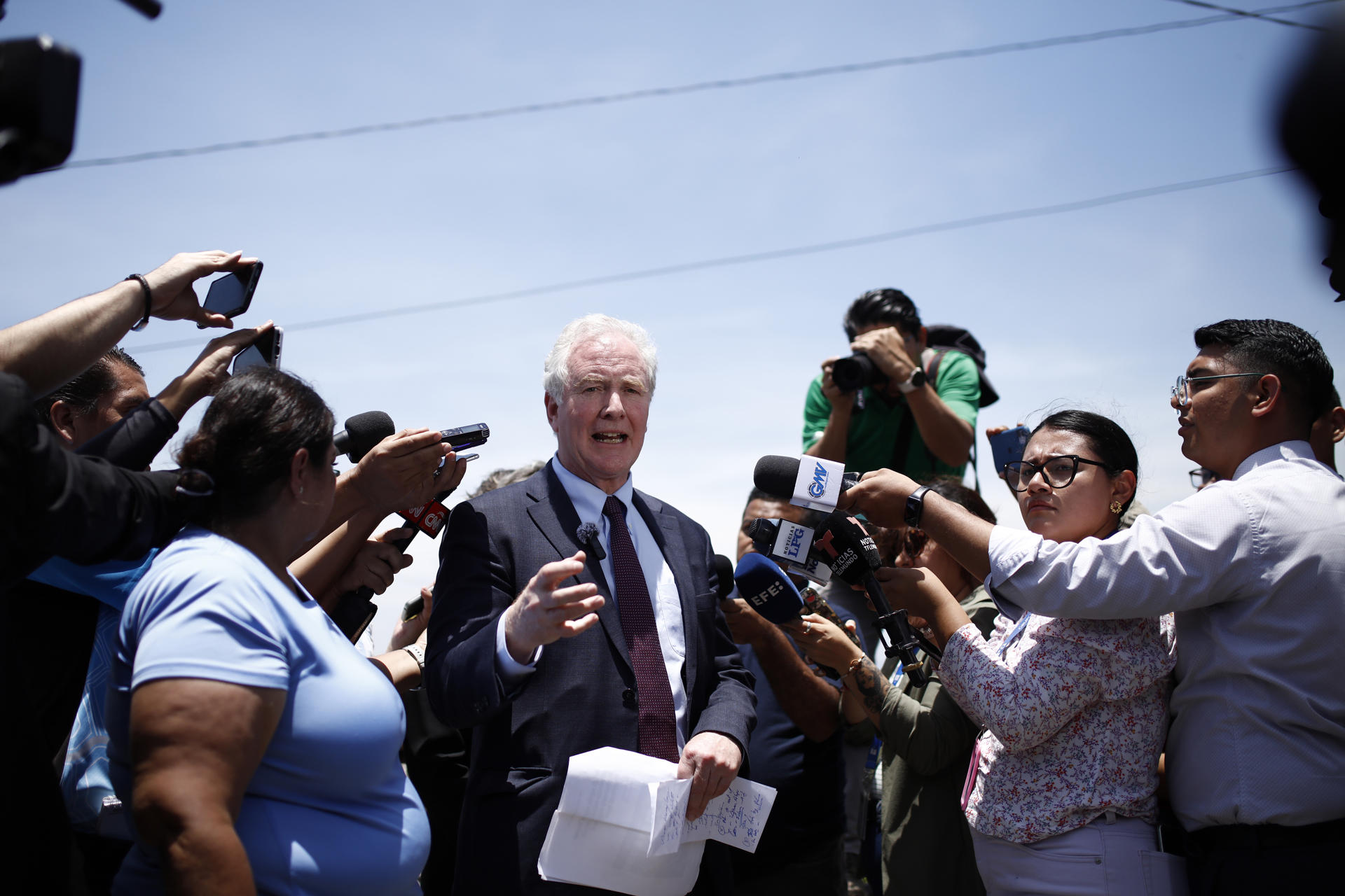 El Salvador negó pedido de senador de EE. UU. para reunirse con Ábrego García