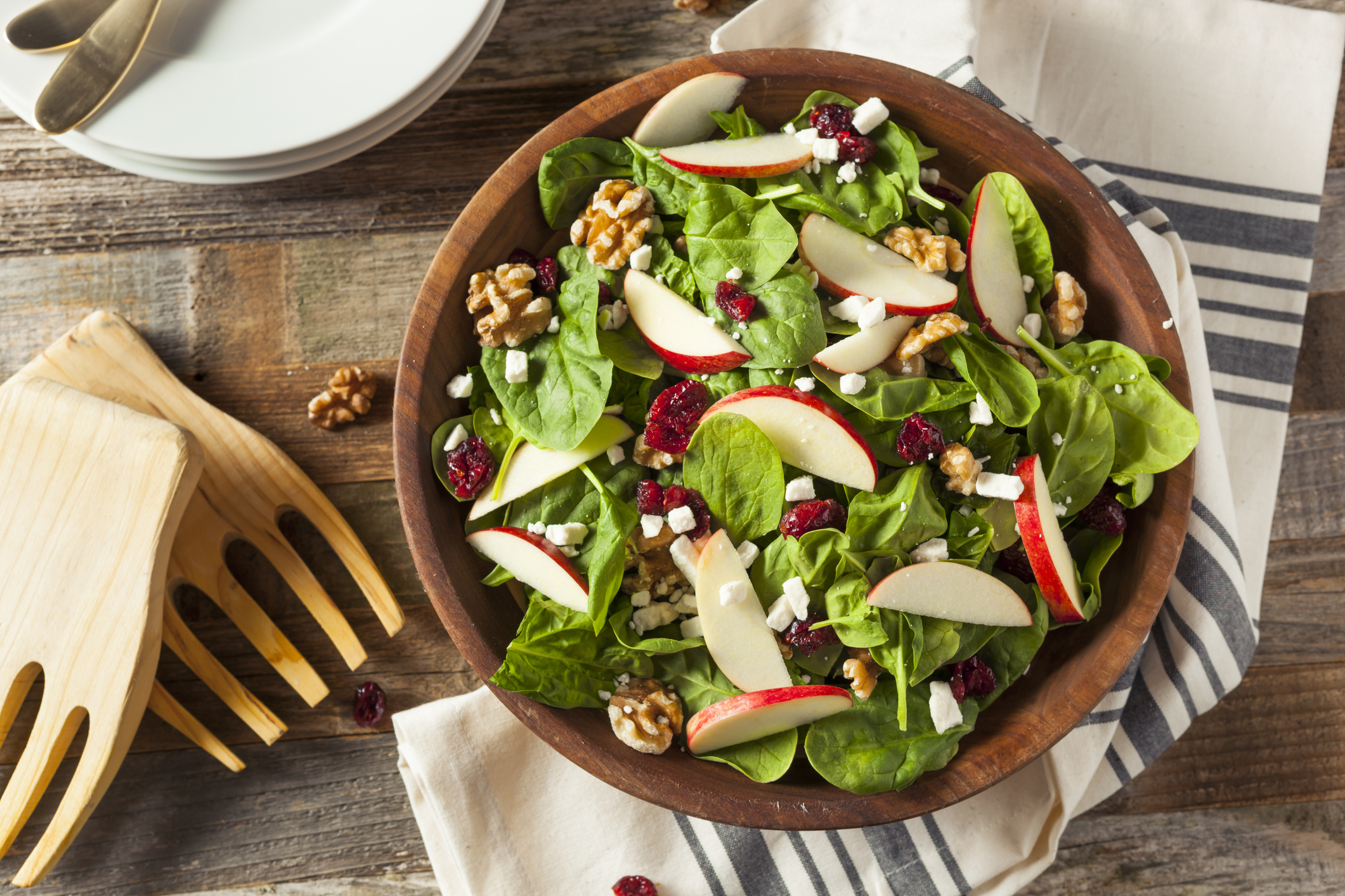 Ensalada con manzana, una receta nutritiva para saborear este miércoles