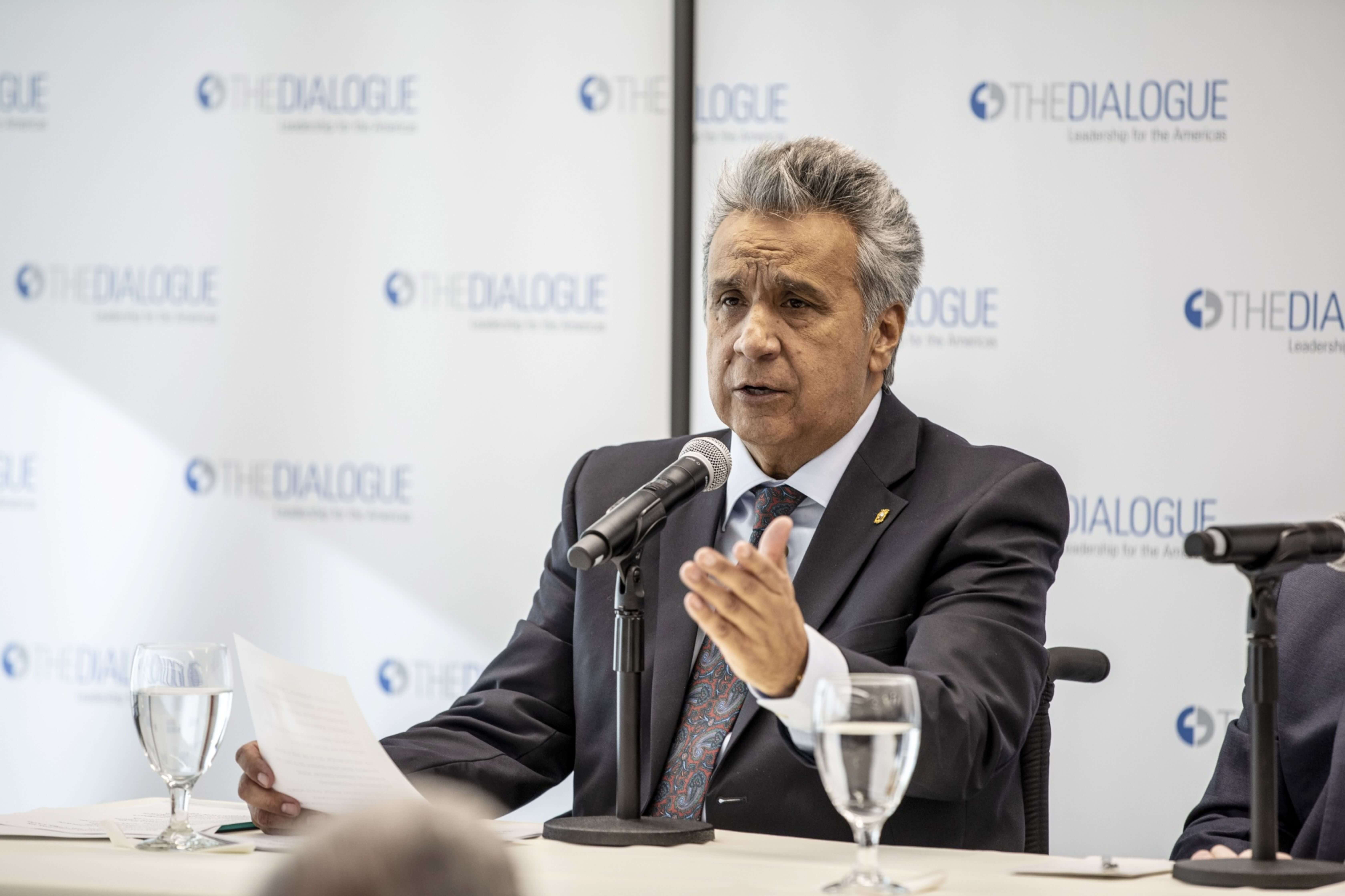 Ecuador planea bono social de US$400 millones para vivienda
