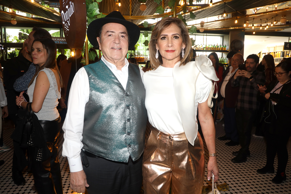 Jairo Palacios y Ester Ospina