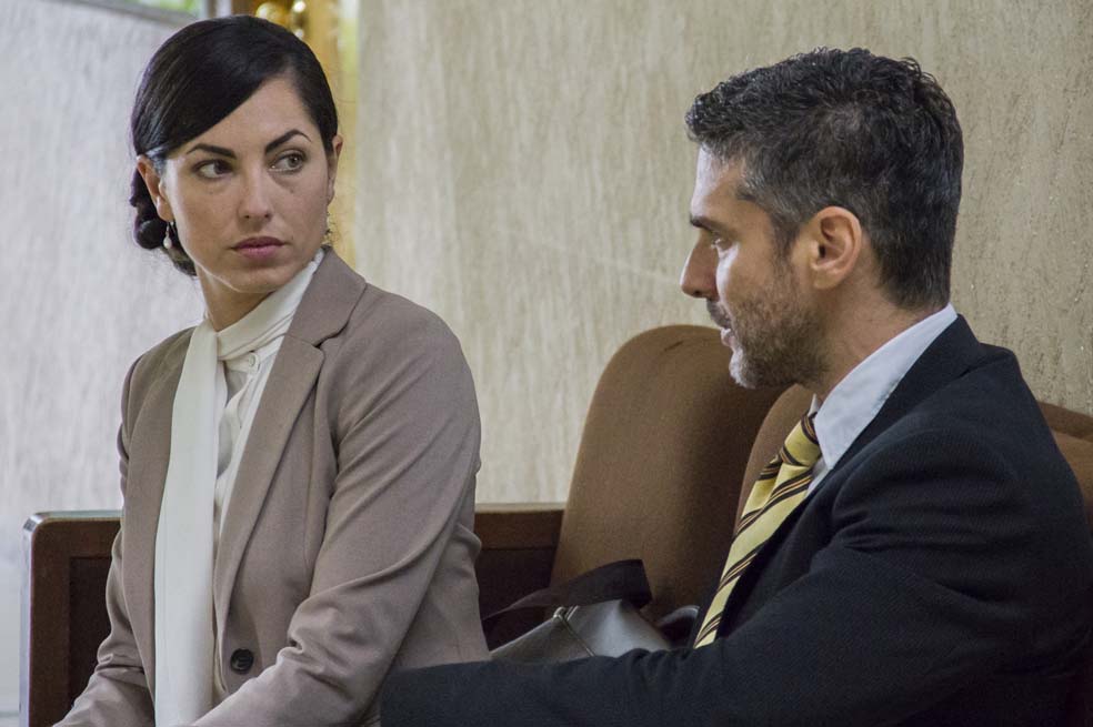 Bárbara Mori y Leonardo Sbaraglia, los actores principales de ‘Dos lunas’, producida por Mundo Fox. / Cortesía Mundo Fox