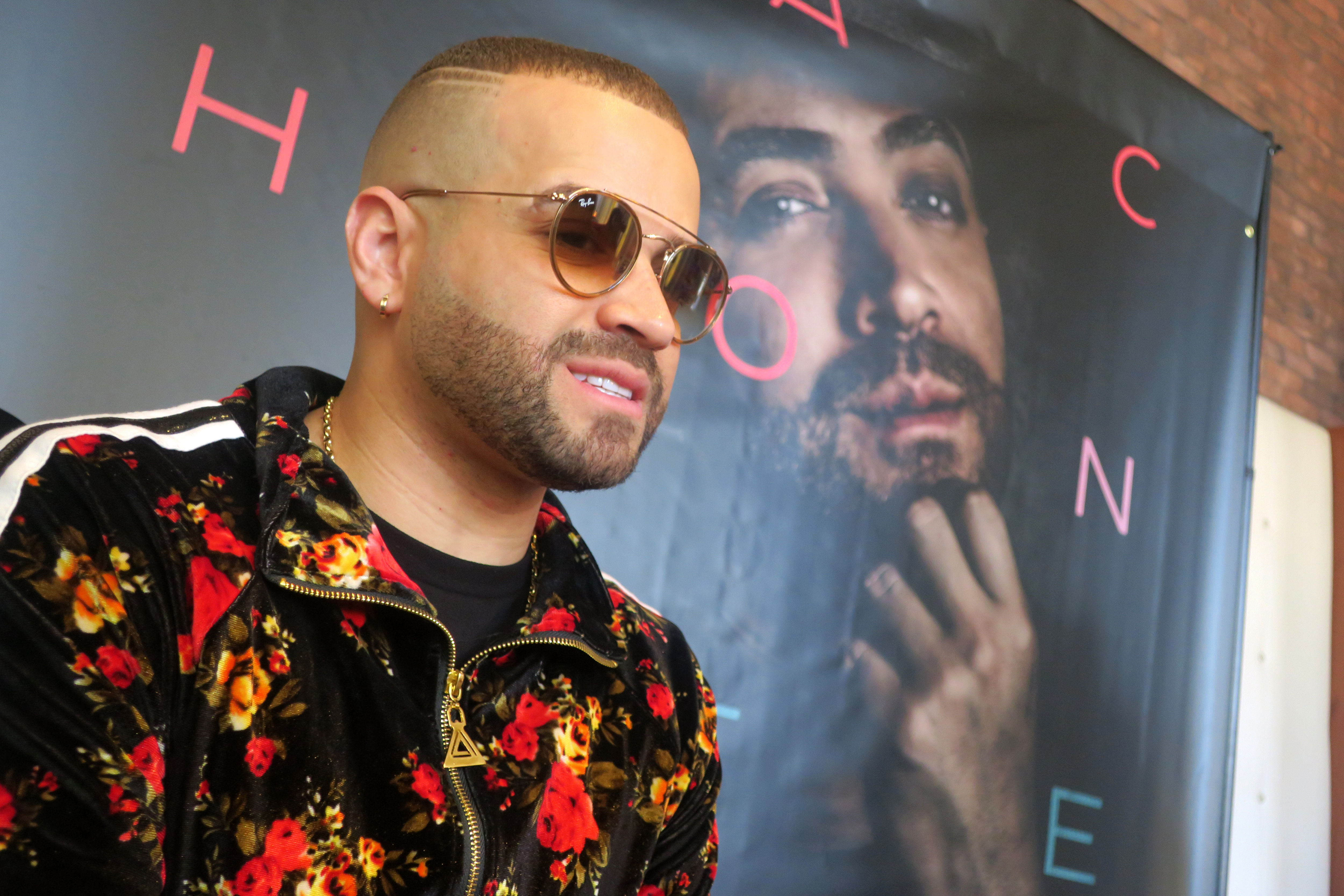 Cantante Nacho teme por «la estabilidad» de su familia en Venezuela