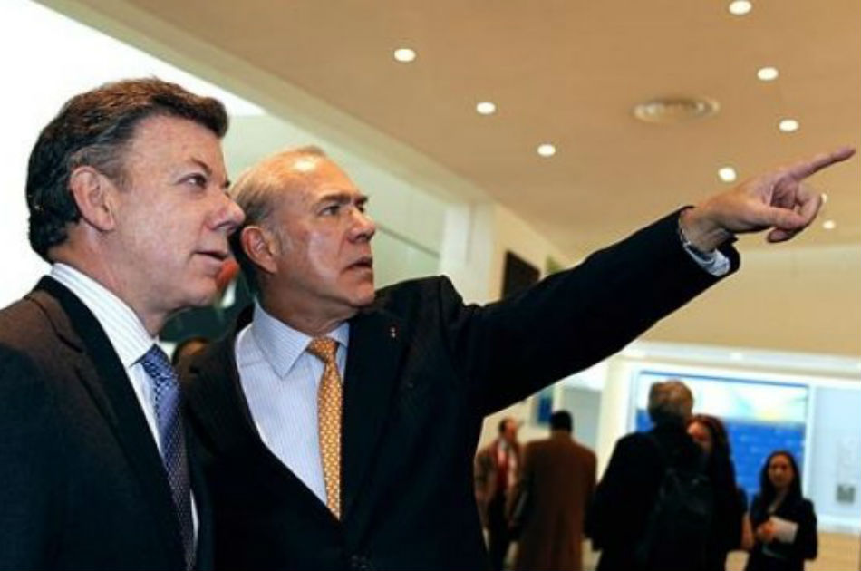 Juan Manuel Santos y Ángel Gurría