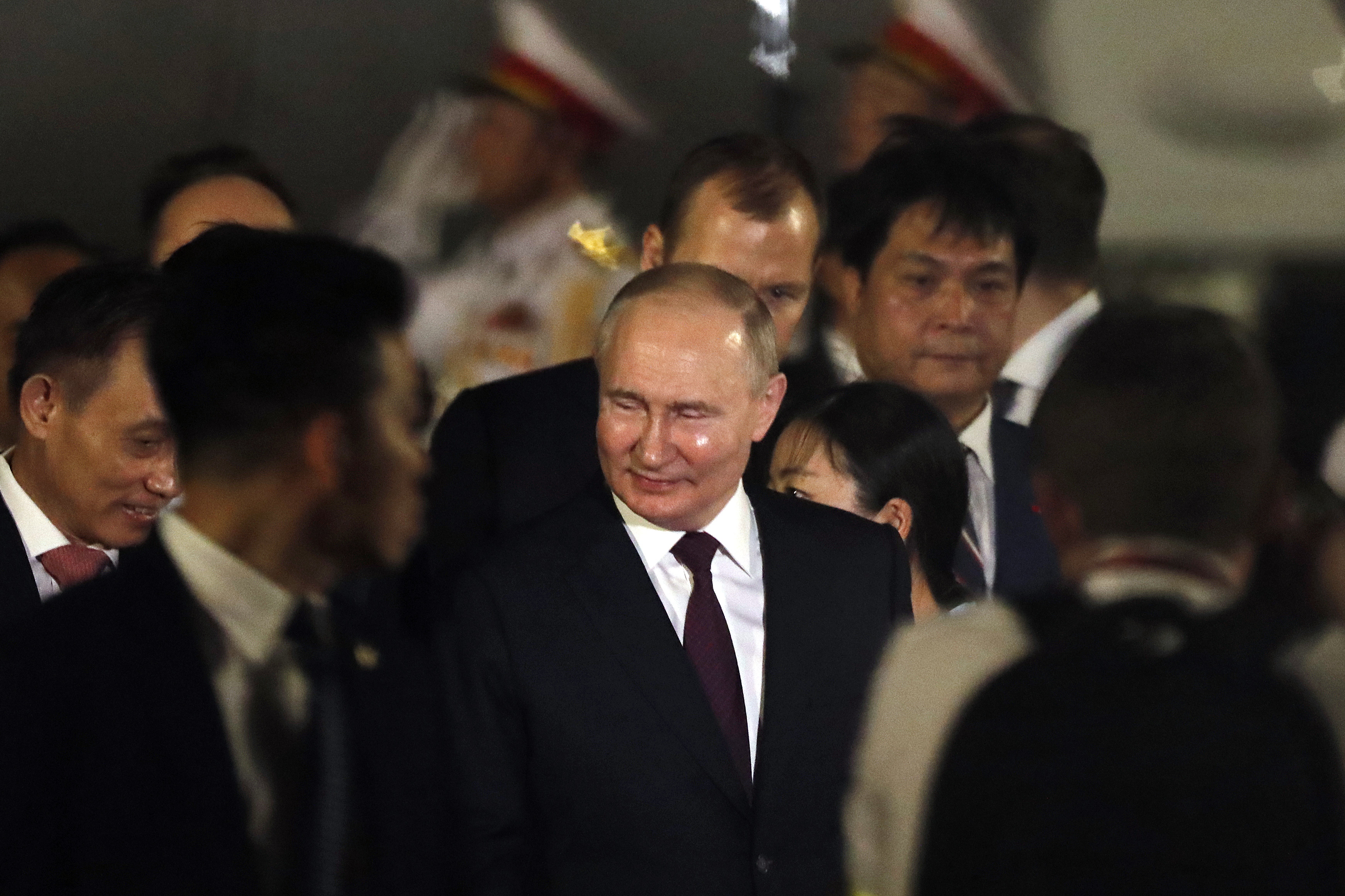 Putin aterrizó en Vietnam tras visitar Corea del Norte