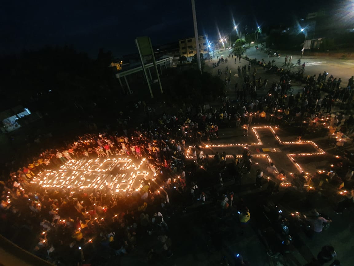 En vivo: Velatón en honor a los muertos durante las jornadas de paro en Cali
