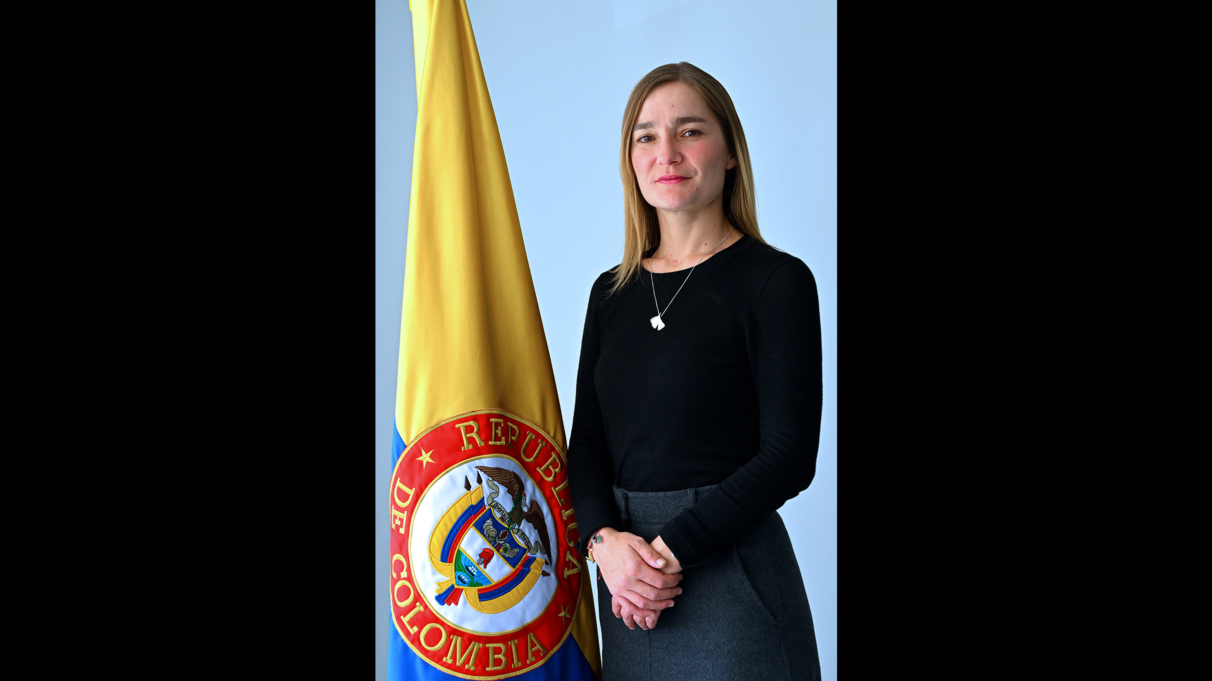 “Por motivos personales”: exviceministra de Defensa confirma su renuncia